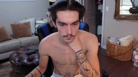 Snapshot of str8whiteboy21 chatting on 09/14/25, 05:23 str8whiteboy21 online show from 09/14/25, 05:23