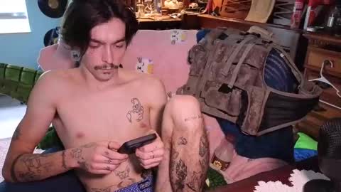 Snapshot of str8whiteboy21 chatting on 10/04/25, 03:21 str8whiteboy21 online show from 10/04/25, 03:21