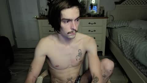 str8whiteboy21 online show from 12/05/25, 10:57