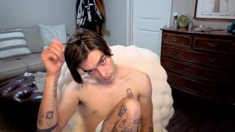 str8whiteboy21 online show from 06/18/26, 04:35
