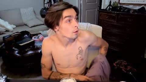 str8whiteboy21 online show from 06/27/26, 03:33
