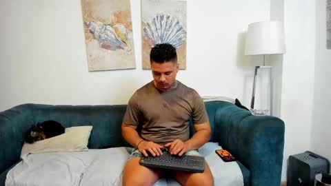 straight__friends online show from 04/16/26, 02:29