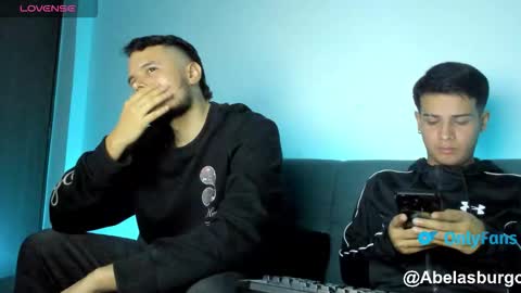 Snapshot of straight_boys_hornys chatting on 11/29/25, 12:24 straight_boys_hornys online show from 11/29/25, 12:24