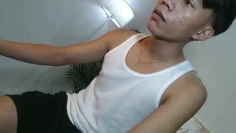 Snapshot of straight_moreno69 chatting on 05/05/26, 03:53 James online show from 05/05/26, 03:53