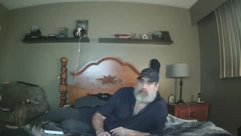 Snapshot of straightbear4you chatting on 02/22/25, 10:20 Straightbear4you online show from 02/22/25, 10:20