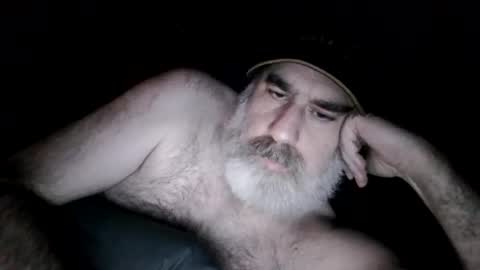 Snapshot of straightbear4you chatting on 09/26/25, 10:19 Straightbear4you online show from 09/26/25, 10:19