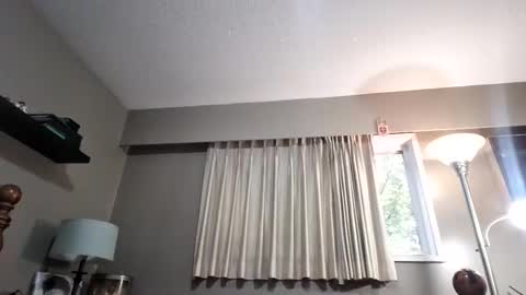 Snapshot of straightbear4you chatting on 10/16/25, 11:06 Straightbear4you online show from 10/16/25, 11:06