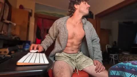 Snapshot of straightishd chatting on 10/25/25, 12:56 Cowboy Zuhly online show from 10/25/25, 12:56