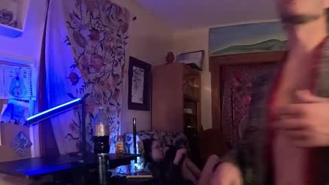 Snapshot of straightishd chatting on 11/05/25, 11:32 Cowboy Zuhly online show from 11/05/25, 11:32