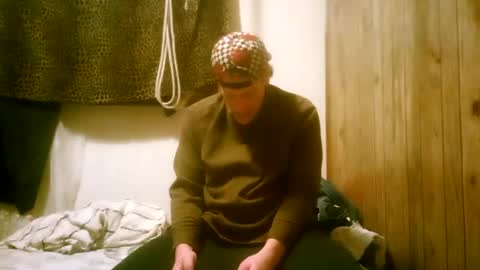 Snapshot of straighttoy chatting on 02/12/25, 10:56 straighttoy online show from 02/12/25, 10:56