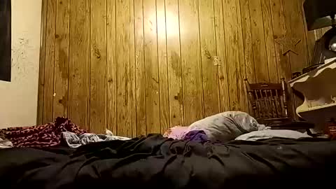 Snapshot of straighttoy chatting on 11/07/25, 02:00 straighttoy online show from 11/07/25, 02:00