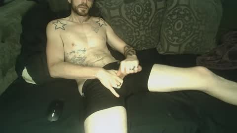 Snapshot of straitpipermann22 chatting on 09/12/25, 04:18 straitpipermann22 online show from 09/12/25, 04:18