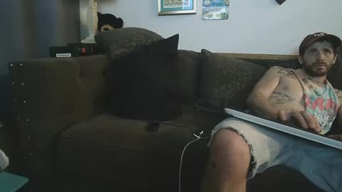 Snapshot of straitpipermann22 chatting on 10/07/25, 01:36 straitpipermann22 online show from 10/07/25, 01:36