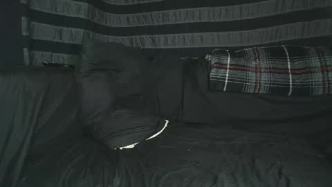 Snapshot of straitpipermann22 chatting on 10/20/25, 05:52 straitpipermann22 online show from 10/20/25, 05:52