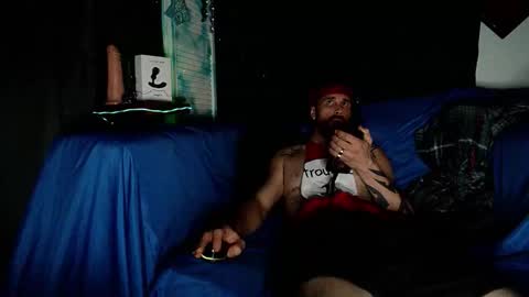 Snapshot of straitpipermann22 chatting on 11/14/25, 12:42 straitpipermann22 online show from 11/14/25, 12:42