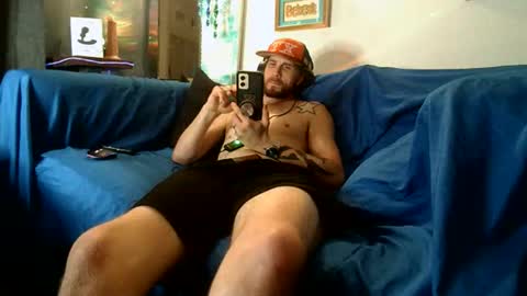 Snapshot of straitpipermann22 chatting on 11/22/25, 08:52 straitpipermann22 online show from 11/22/25, 08:52