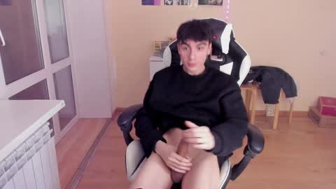 Ray online show from 02/04/25, 03:36