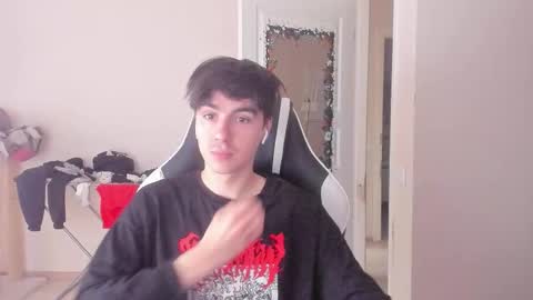 Ray online show from 10/03/25, 07:16