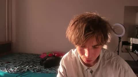 Snapshot of stralght_twinks chatting on 03/30/26, 02:29 Ray online show from 03/30/26, 02:29