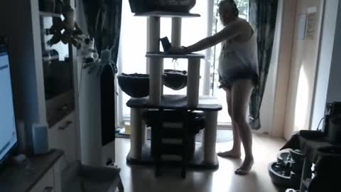 Stranger online show from 09/11/25, 08:36