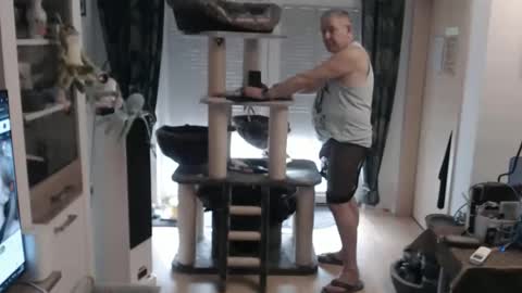 Stranger online show from 09/13/25, 10:48