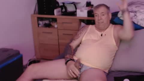 Stranger online show from 09/28/25, 09:31