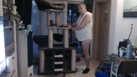 Stranger online show from 10/08/25, 05:16