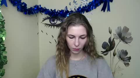 Snapshot of stranger_giirl chatting on 01/17/25, 01:13 Amalia online show from 01/17/25, 01:13