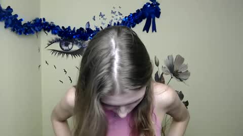 Snapshot of stranger_giirl chatting on 01/27/25, 01:09 Amalia online show from 01/27/25, 01:09