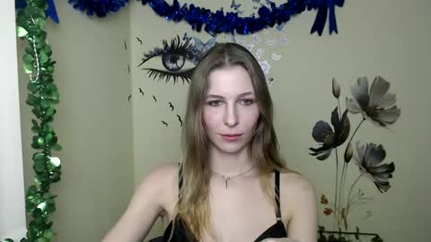 Snapshot of stranger_giirl chatting on 02/19/25, 04:11 Amalia online show from 02/19/25, 04:11
