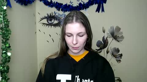 Snapshot of stranger_giirl chatting on 02/26/25, 04:24 Amalia online show from 02/26/25, 04:24