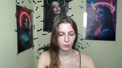 Snapshot of stranger_giirl chatting on 02/27/25, 05:15 Amalia online show from 02/27/25, 05:15