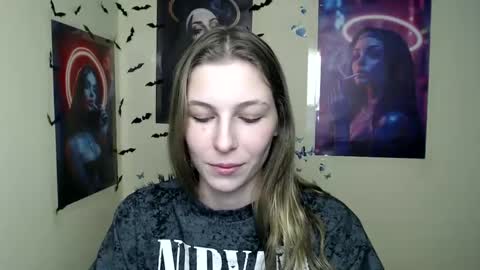 Snapshot of stranger_giirl chatting on 03/02/25, 03:48 Amalia online show from 03/02/25, 03:48