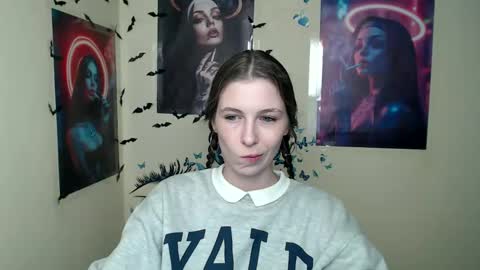 Snapshot of stranger_giirl chatting on 03/03/25, 12:58 Amalia online show from 03/03/25, 12:58