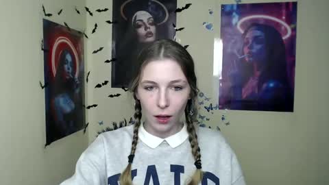 Snapshot of stranger_giirl chatting on 03/03/25, 04:03 Amalia online show from 03/03/25, 04:03