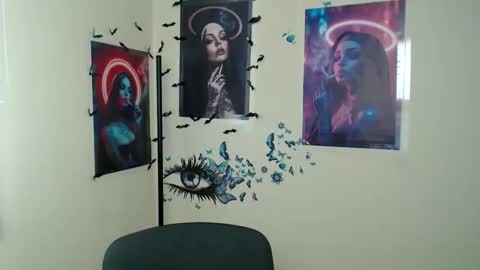 Snapshot of stranger_giirl chatting on 10/03/25, 06:43 Amalia online show from 10/03/25, 06:43