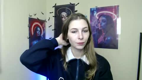 Snapshot of stranger_giirl chatting on 11/05/25, 07:08 Amalia online show from 11/05/25, 07:08