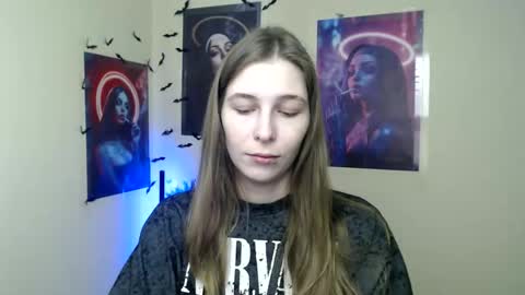 Snapshot of stranger_giirl chatting on 02/13/26, 07:26 Amalia online show from 02/13/26, 07:26