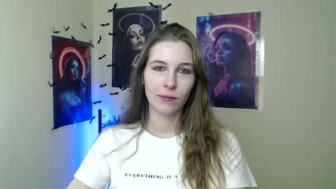 Snapshot of stranger_giirl chatting on 02/24/26, 01:09 Amalia online show from 02/24/26, 01:09