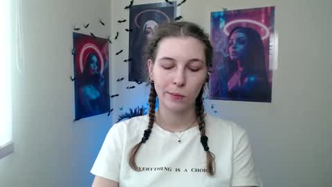 Snapshot of stranger_giirl chatting on 03/11/26, 07:14 Amalia online show from 03/11/26, 07:14