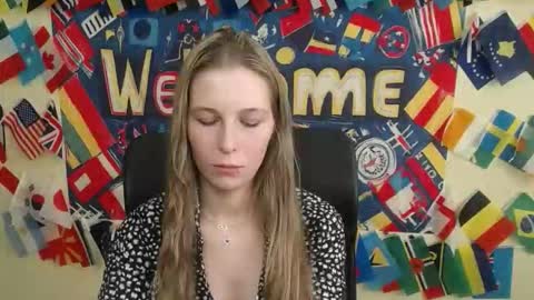 Snapshot of stranger_giirl chatting on 05/06/26, 06:41 Amalia online show from 05/06/26, 06:41