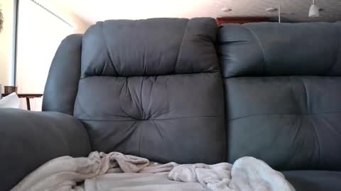 Snapshot of strangeratnight87 chatting on 01/08/26, 07:27 strangeratnight87 online show from 01/08/26, 07:27