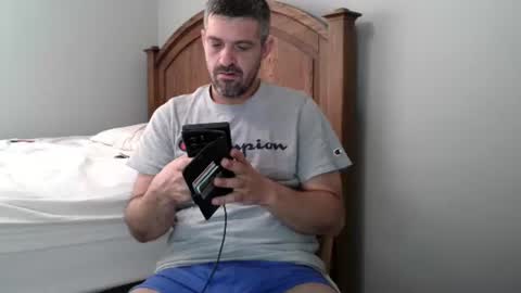 strangeratnight87 online show from 06/18/26, 04:22