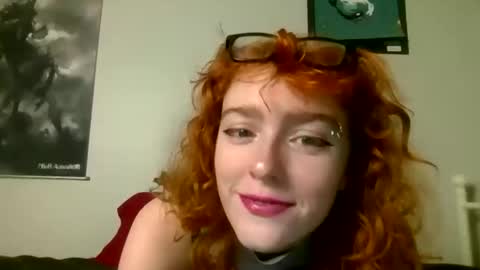 Snapshot of strawb3rrymilkk chatting on 03/25/26, 02:17 strawb3rrymilkk online show from 03/25/26, 02:17