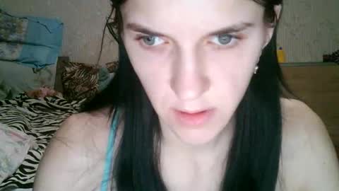 Snapshot of strawberry_storm chatting on 03/19/26, 02:15 Strawberry Storm online show from 03/19/26, 02:15