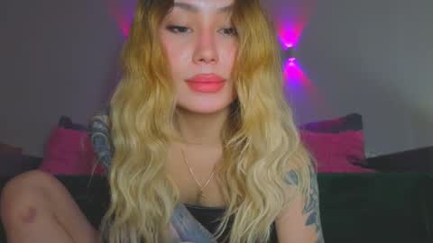 Tati and Lola online show from 04/27/26, 07:50