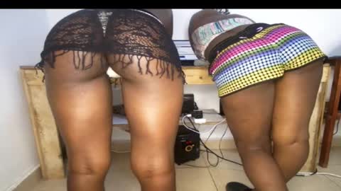 Snapshot of streetlioness chatting on 02/17/26, 02:35 streetlioness online show from 02/17/26, 02:35