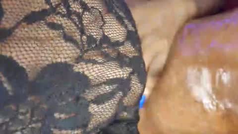 stretchmarksebony online show from 11/30/25, 07:23