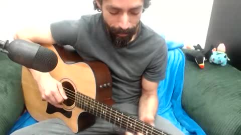 Snapshot of stringin69 chatting on 04/13/26, 09:04 stringin69 online show from 04/13/26, 09:04