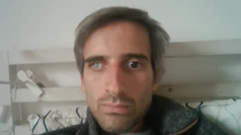 Snapshot of stroke1 chatting on 10/16/25, 08:26 stroke1 online show from 10/16/25, 08:26